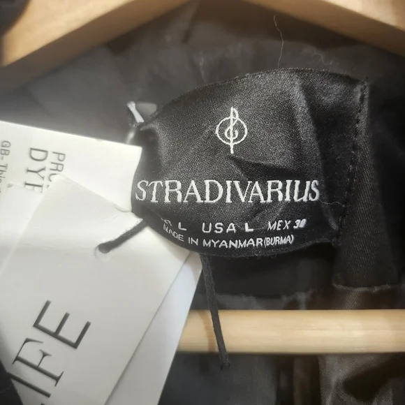 Stradivarius Women's Black Double-Breasted Trench Coat - Size L (NWT) - Picture 5 of 16